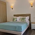 Mit 6 Schlafzimmern- Familie- Gruppen- Strand- Pool- Garten By Interhome البوفيرا