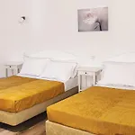 Mit 6 Schlafzimmern- Familie- Gruppen- Strand- Pool- Garten By Interhome Feriehus *