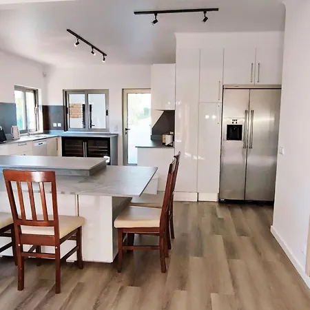 Mit 6 Schlafzimmern- Familie- Gruppen- Strand- Pool- Garten By Interhome Holiday home *