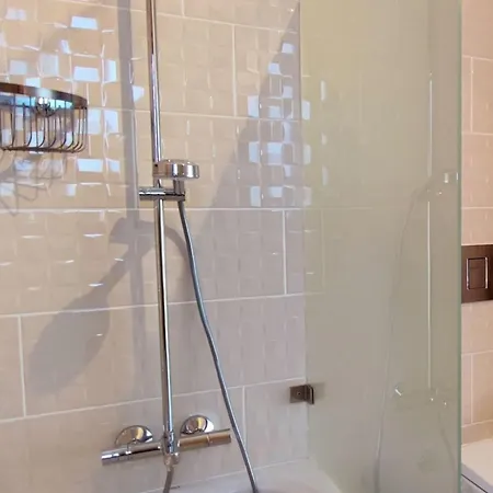 Holiday home Mit 6 Schlafzimmern- Familie- Gruppen- Strand- Pool- Garten By Interhome *