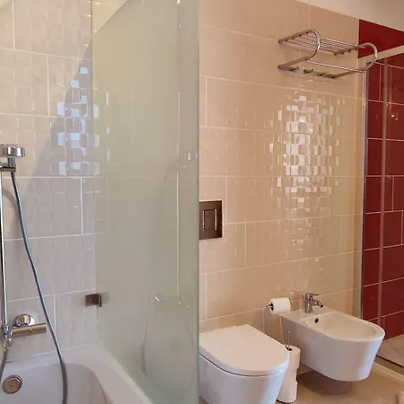 Holiday home Mit 6 Schlafzimmern- Familie- Gruppen- Strand- Pool- Garten By Interhome *