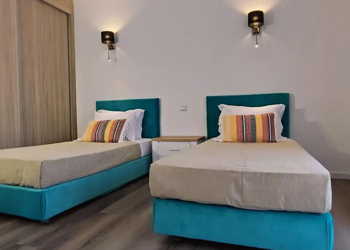 Mit 6 Schlafzimmern- Familie- Gruppen- Strand- Pool- Garten By Interhome Holiday home