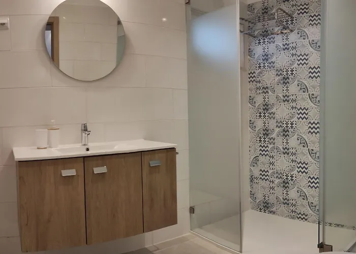 Mit 6 Schlafzimmern- Familie- Gruppen- Strand- Pool- Garten By Interhome Albufeira