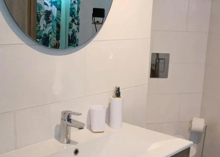 Holiday home Mit 6 Schlafzimmern- Familie- Gruppen- Strand- Pool- Garten By Interhome