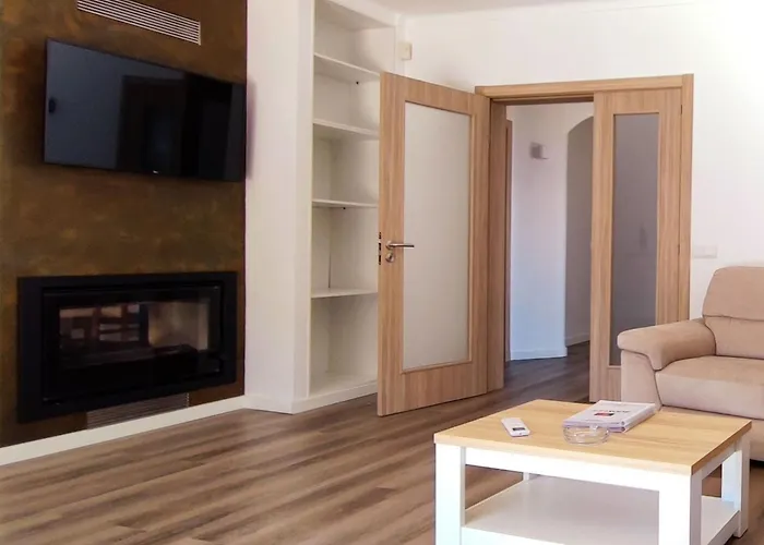 Holiday home Mit 6 Schlafzimmern- Familie- Gruppen- Strand- Pool- Garten By Interhome *