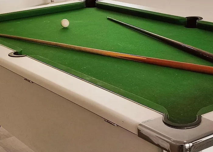 Mit 6 Schlafzimmern- Familie- Gruppen- Strand- Pool- Garten By Interhome Holiday home