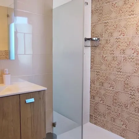 Holiday home Mit 6 Schlafzimmern- Familie- Gruppen- Strand- Pool- Garten By Interhome *