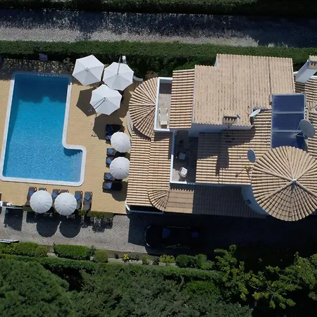 Mit 6 Schlafzimmern- Familie- Gruppen- Strand- Pool- Garten By Interhome Feriehus Albufeira